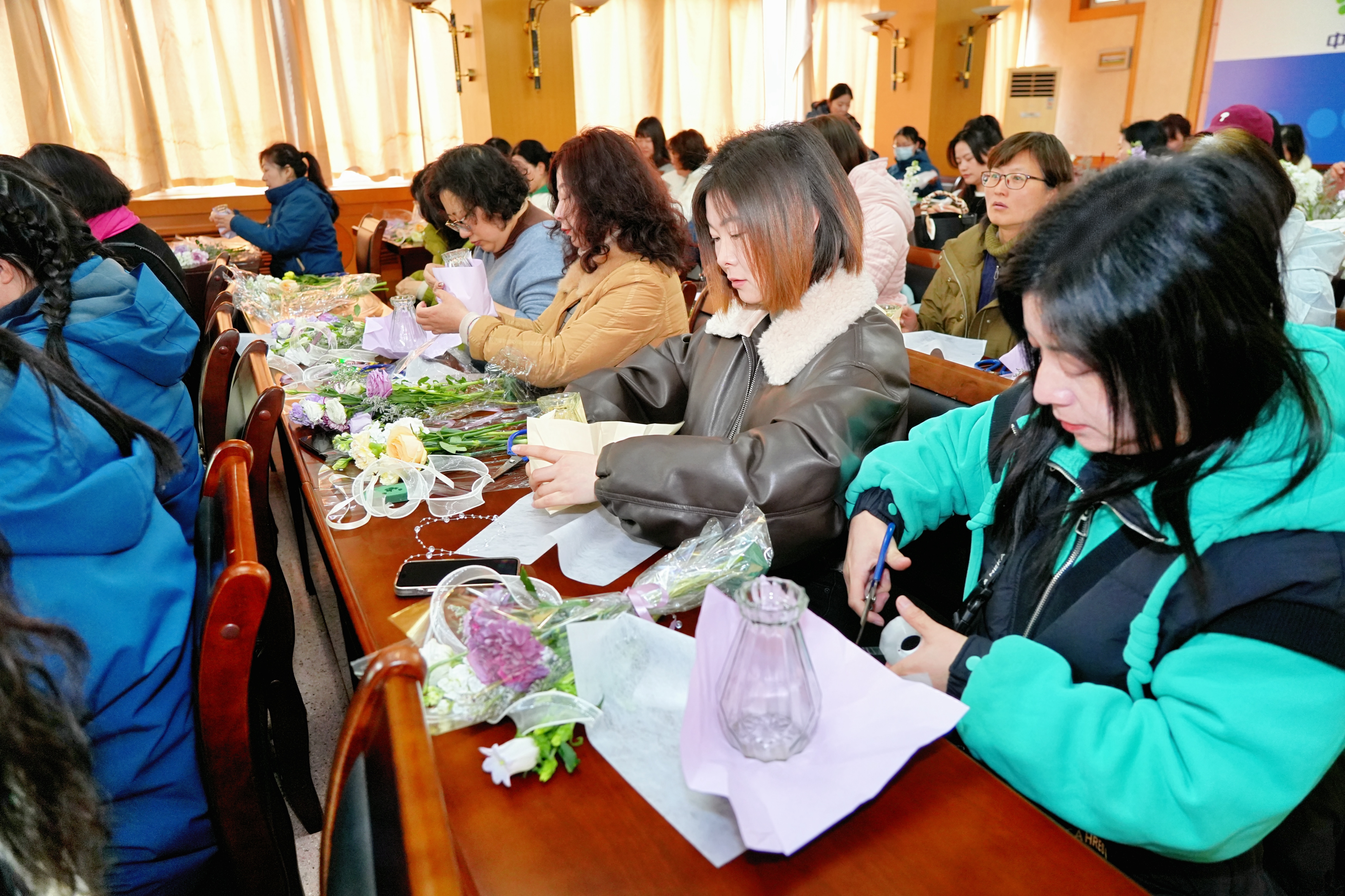 凝聚“她”力量  攜手綻芳華 ——襄陽(yáng)中環(huán)水務(wù)有限公司開(kāi)展“三八”婦女節(jié)主題系列活動(dòng)